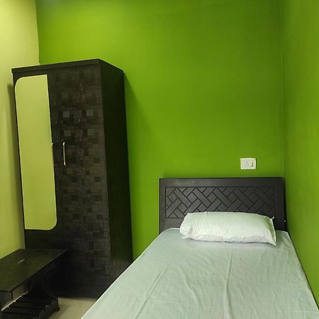 Hotel Sk Lodge Near Guwahati Airport Kültér fotó