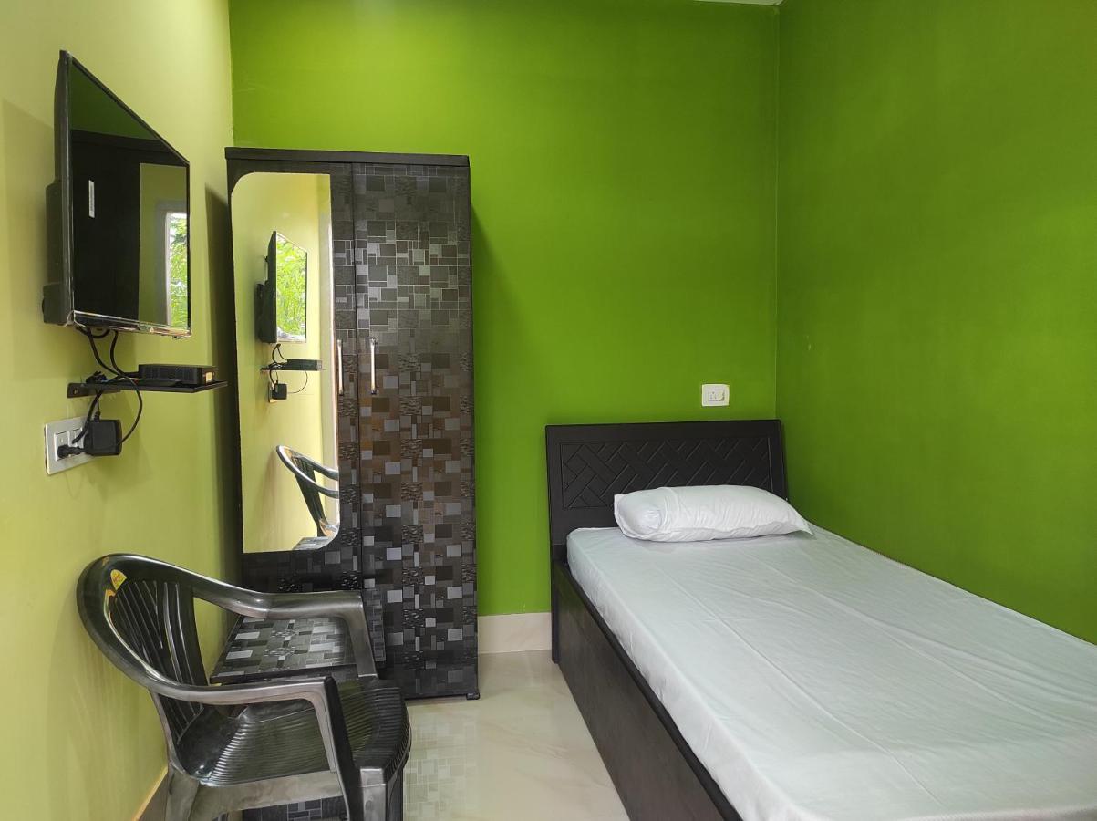 Hotel Sk Lodge Near Guwahati Airport Kültér fotó