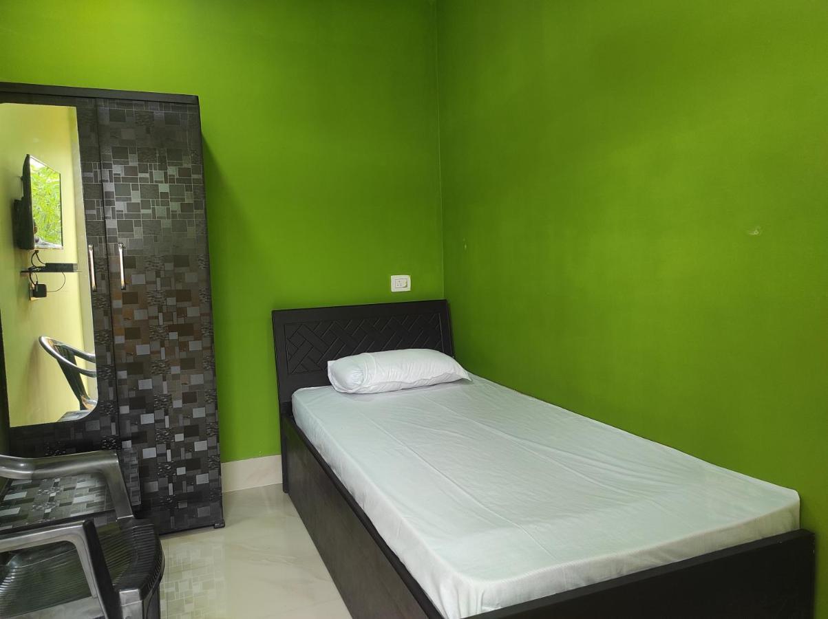 Hotel Sk Lodge Near Guwahati Airport Kültér fotó